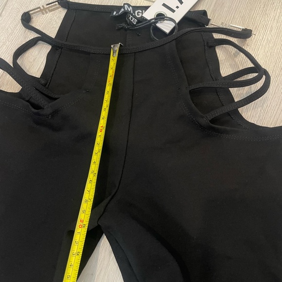 NEWI.AM.GIA Lucid Cutout Flare Pants - Picture 14 of 16